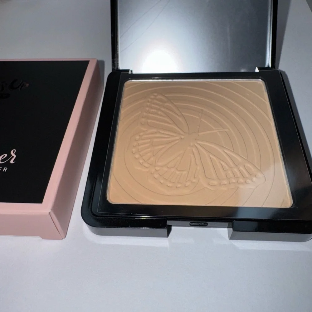 WHATS UP BEAUTY Wind Dancer Pressed Setting Powder 9g • NEW
